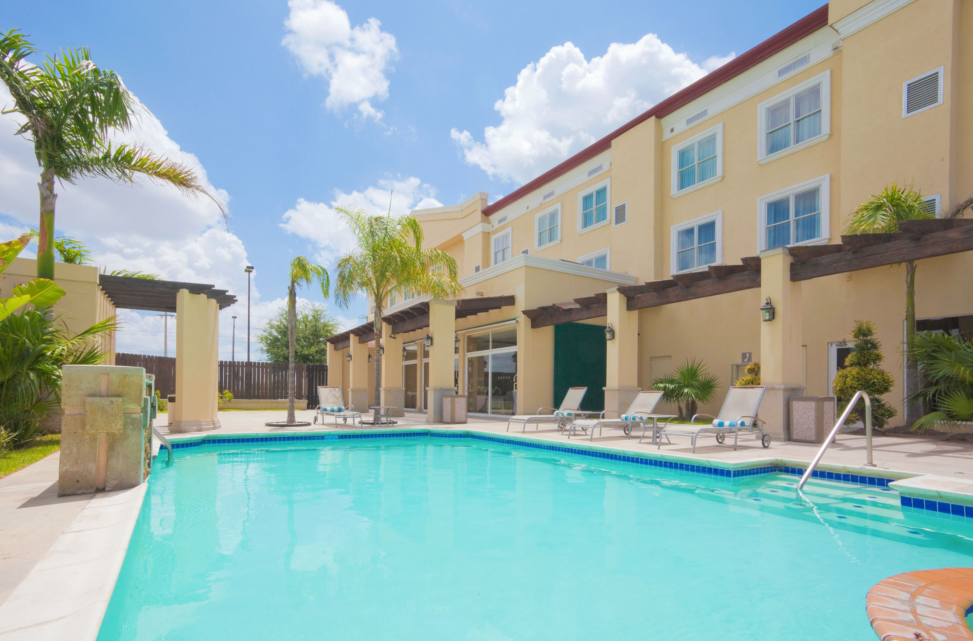 Holiday Inn Reynosa Industrial Poniente By Ihg Eksteriør bilde